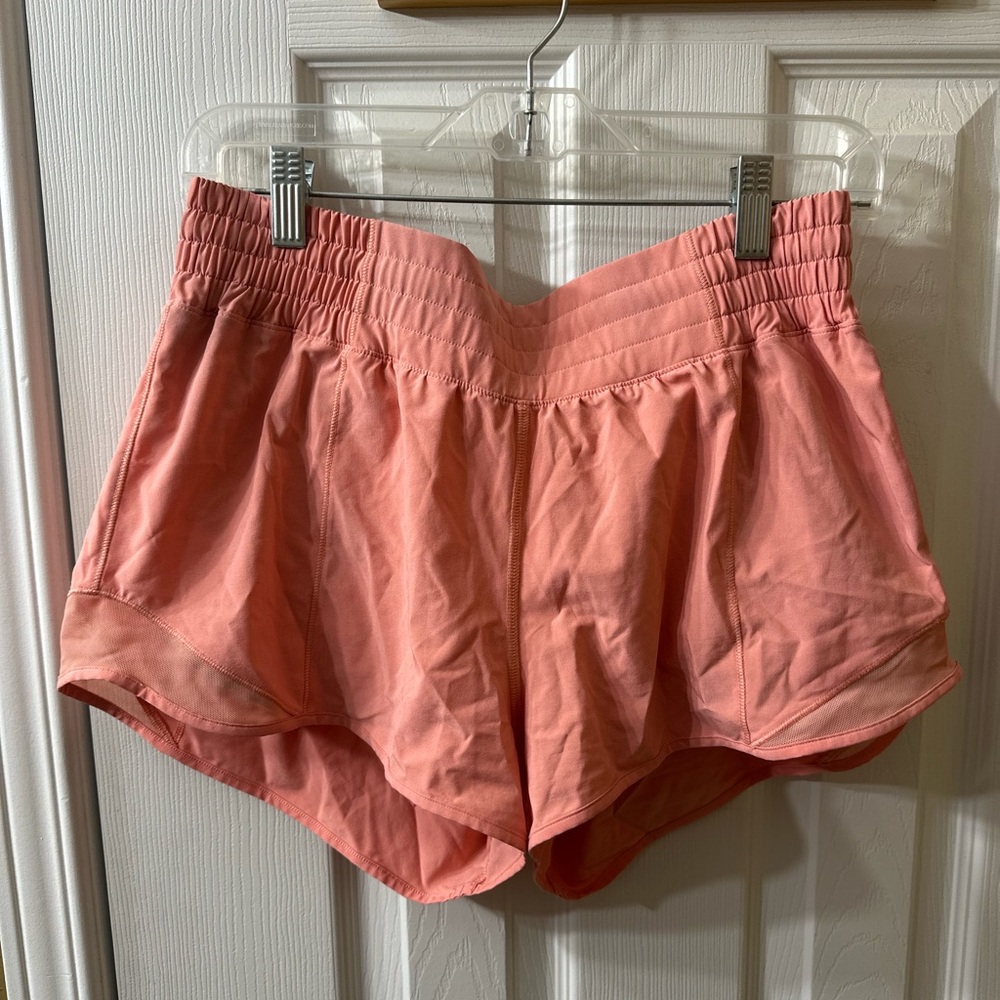 lululemon athletica Hotty hot short